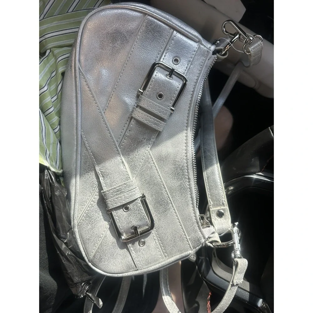 Silver Fashion Shoulder Bag And Handle Zip Closure